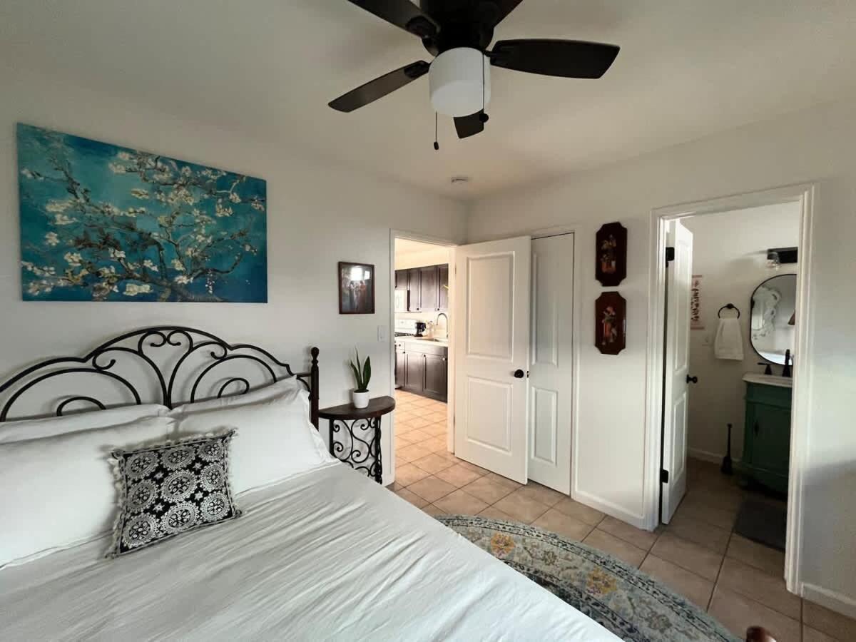 Casita Violeta Pet-friendly Getaway Near Balboa Apartment *