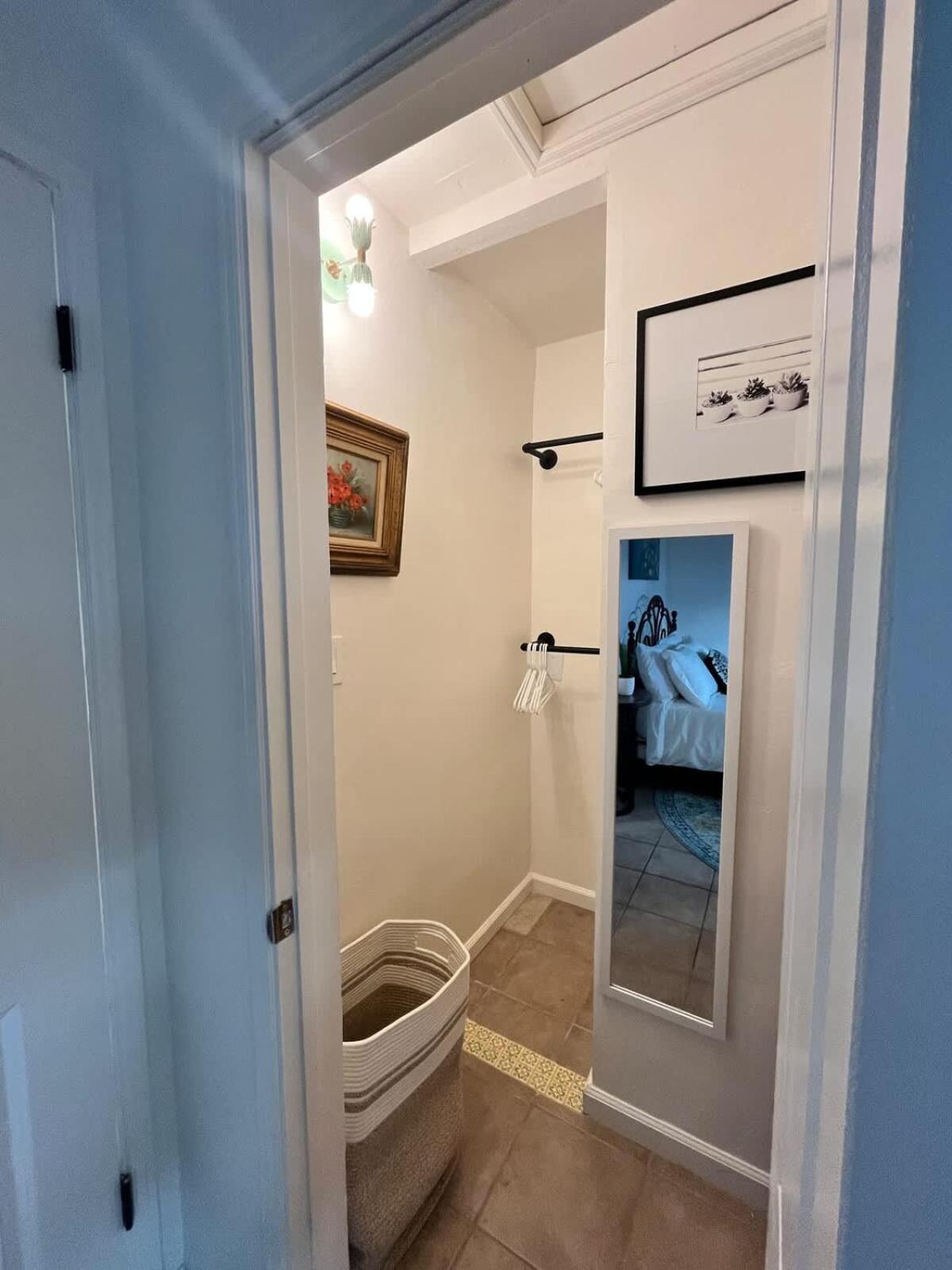 Casita Violeta Pet-friendly Getaway Near Balboa Apartment